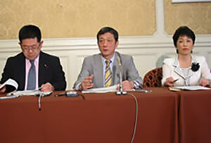 05年7月　 野党３党、被爆者援護法改正案を提出